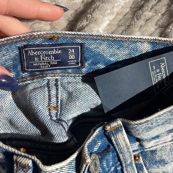 Abercrombie & Fitch jean skirt NWT - Picture 3 of 4
